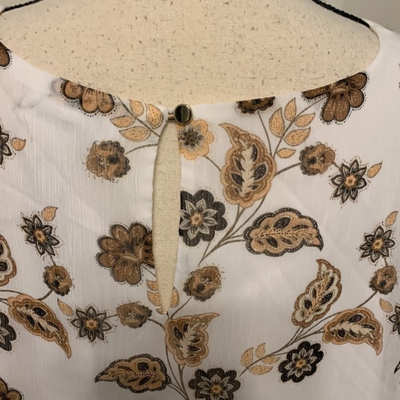 Calvin Klein Plus Pleated Neck Top - Picture 5 of 9